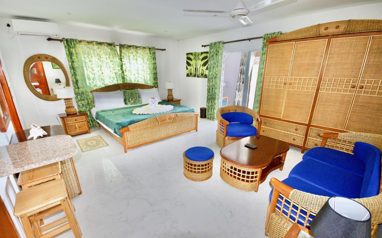 Sea Splash Self Catering And La Petite Maison Grand Anse  Exterior foto
